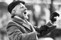 Paul Thompson conducting James Wood Choir